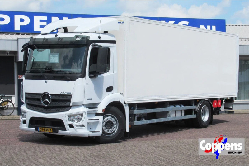 Mercedes-Benz Actros 1832 1832 LL 4x2 - Xe tải hộp: hình 1 Mercedes-Benz Actros 1832 1832 LL 4x2 - Xe tải hộp: hình 1