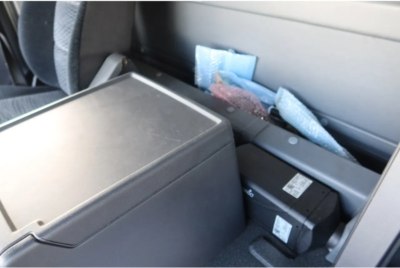 Xe tải hộp Mercedes-Benz Atego 1223 L Bak + Klep Bar 3000 KG: hình 17