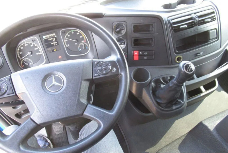 Xe tải thùng mui bạt Mercedes-Benz Atego 1318L Euro 6: hình 7