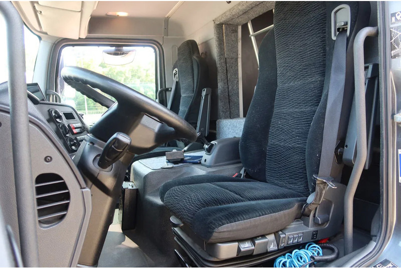 Mercedes-Benz Atego 816 L 3 Paarden/4 Ponies Nieuwe APK + nieuwe accu. - Xe tải chở ngựa: hình 5 Mercedes-Benz Atego 816 L 3 Paarden/4 Ponies Nieuwe APK + nieuwe accu. - Xe tải chở ngựa: hình 5