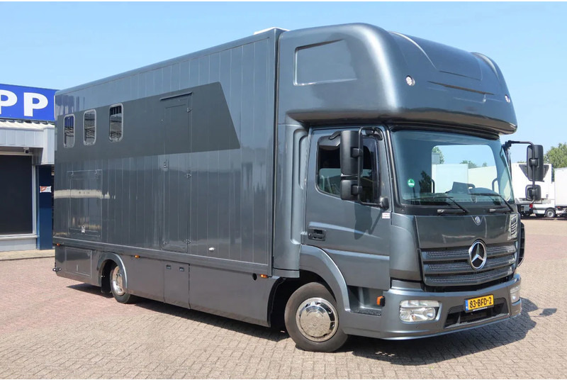 Mercedes-Benz Atego 816 L 3 Paarden/4 Ponies Nieuwe APK + nieuwe accu. - Xe tải chở ngựa: hình 2 Mercedes-Benz Atego 816 L 3 Paarden/4 Ponies Nieuwe APK + nieuwe accu. - Xe tải chở ngựa: hình 2