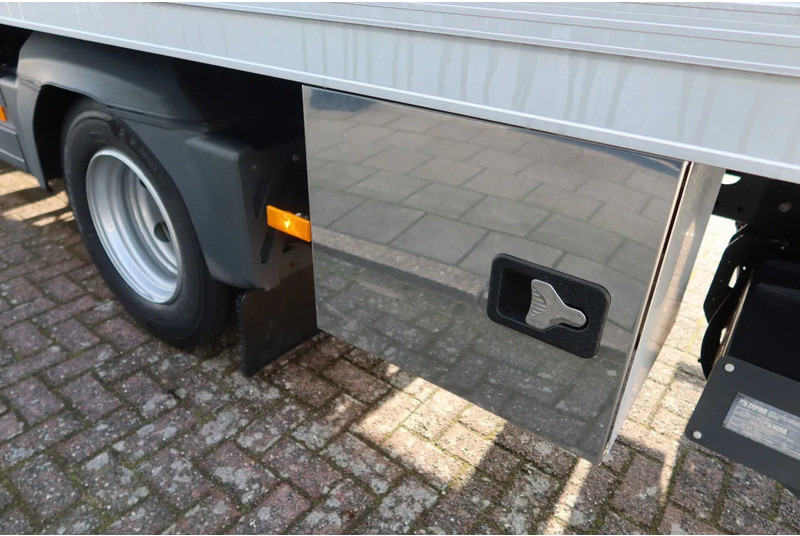 Xe tải hộp Mercedes-Benz Atego 818 818 L Bak+ Klep 1500 kg. Geisoleerd dak: hình 18