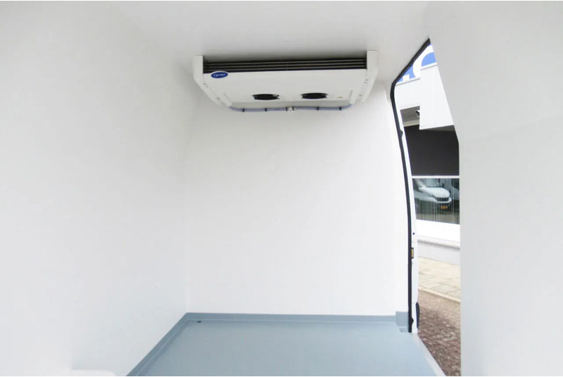 Mercedes-Benz Sprinter 317 CDI Koel / Vries/ verwarmen Carrier Xarios 350 + 220 volt nacht stekkerL2/H2 - Xe van đông lạnh: hình 4 Mercedes-Benz Sprinter 317 CDI Koel / Vries/ verwarmen Carrier Xarios 350 + 220 volt nacht stekkerL2/H2 - Xe van đông lạnh: hình 4