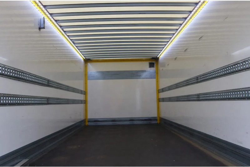 Scania P250 Bak+ Klep Dhollandia 1500 kg. Black line - Xe tải hộp: hình 4 Scania P250 Bak+ Klep Dhollandia 1500 kg. Black line - Xe tải hộp: hình 4