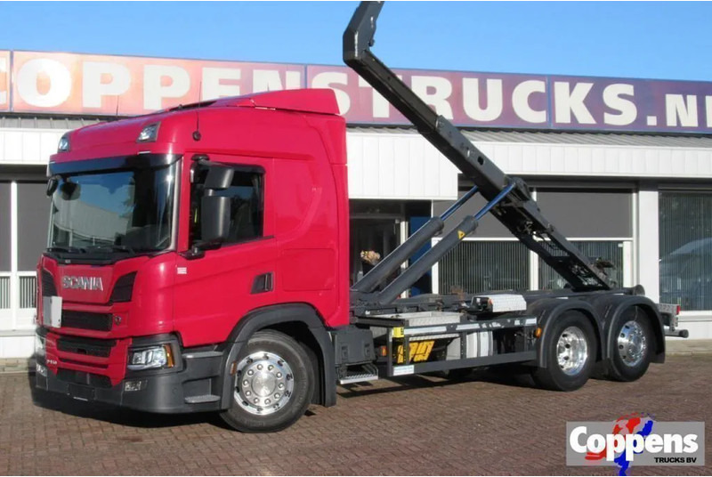 Scania P450 6x2 Euro 6 - Xe tải nâng móc: hình 1 Scania P450 6x2 Euro 6 - Xe tải nâng móc: hình 1