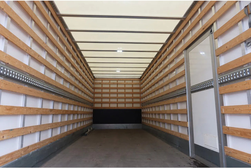 Volvo FL 250 Bakwagen + Dhollandia 1500 kg - Xe tải hộp: hình 4 Volvo FL 250 Bakwagen + Dhollandia 1500 kg - Xe tải hộp: hình 4