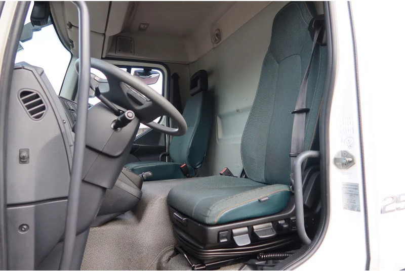 Volvo FL Bak + Dhollandia klep 2000 Kg - Xe tải hộp: hình 5 Volvo FL Bak + Dhollandia klep 2000 Kg - Xe tải hộp: hình 5