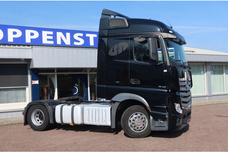 Xe đầu kéo Mercedes-Benz Actros 1942 LS 4x2: hình 15