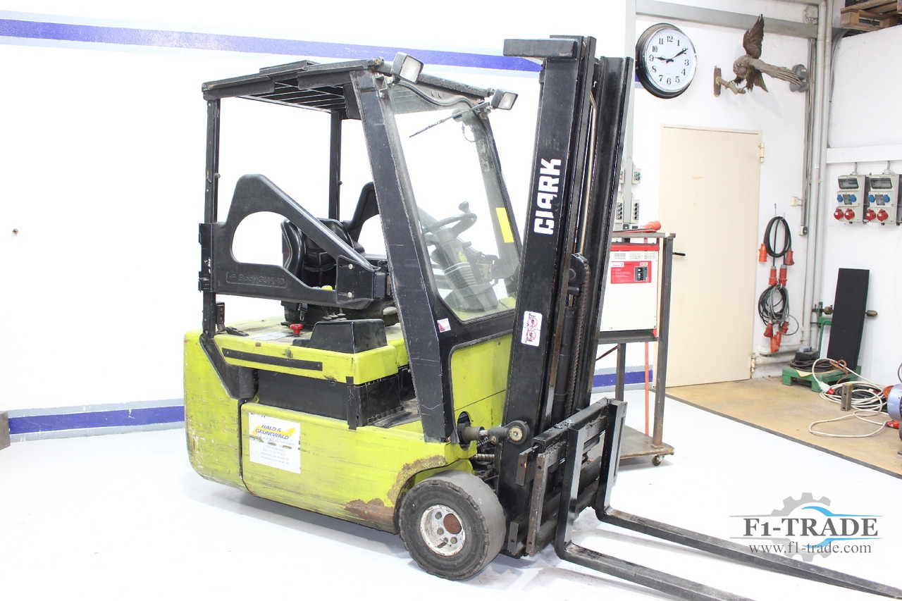 CLARK CTM 16 S - Xe nâng điện: hình 2 CLARK CTM 16 S - Xe nâng điện: hình 2