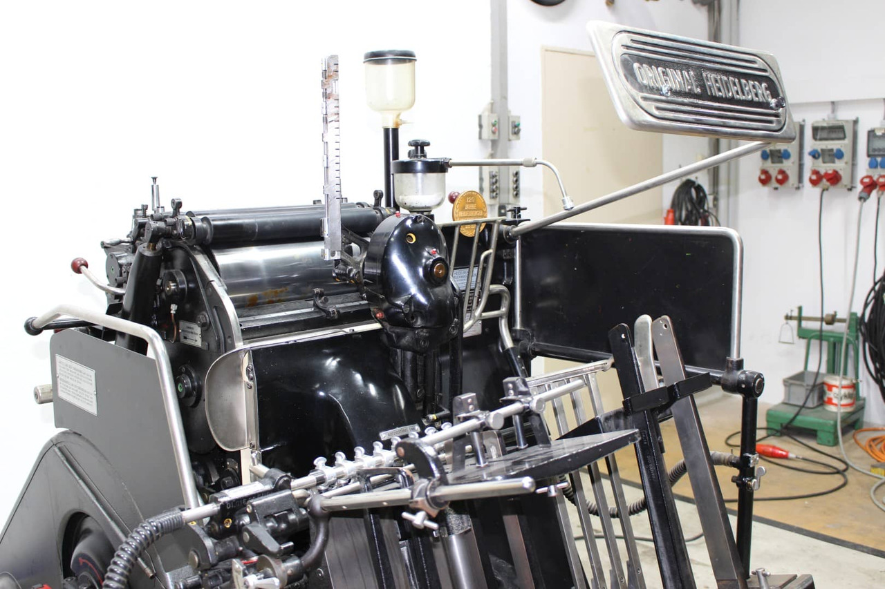 Heidelberg OHT - Máy cắt giấy: hình 4 Heidelberg OHT - Máy cắt giấy: hình 4