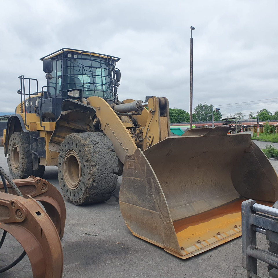 CATERPILLAR 950K - Máy xúc lật bánh lốp: hình 2 CATERPILLAR 950K - Máy xúc lật bánh lốp: hình 2