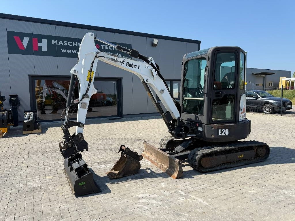 Bobcat E 26 EM - Máy xúc mini: hình 1 Bobcat E 26 EM - Máy xúc mini: hình 1
