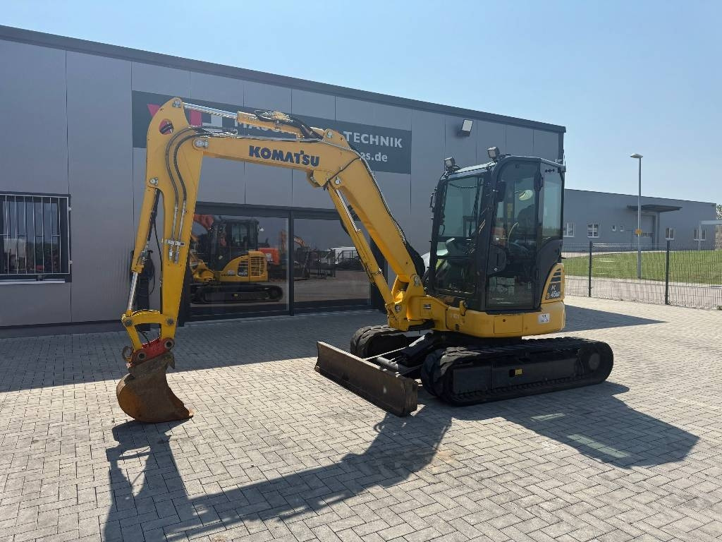 Komatsu PC 45 MR-5 - Máy xúc mini: hình 1 Komatsu PC 45 MR-5 - Máy xúc mini: hình 1