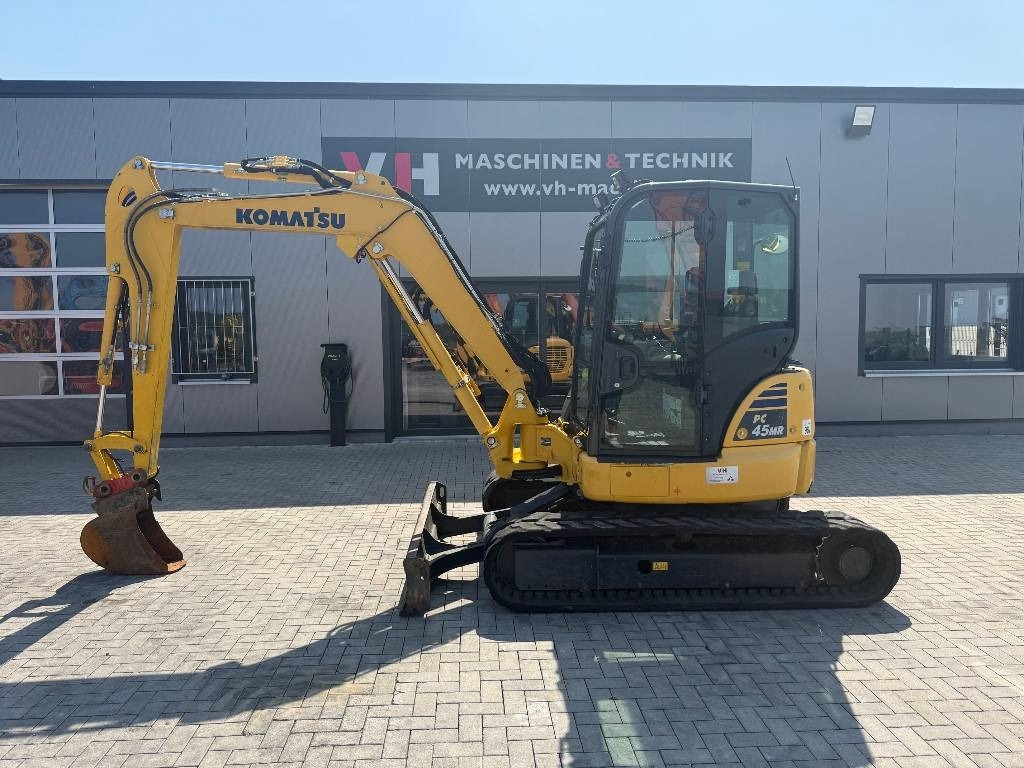 Komatsu PC 45 MR-5 - Máy xúc mini: hình 2 Komatsu PC 45 MR-5 - Máy xúc mini: hình 2