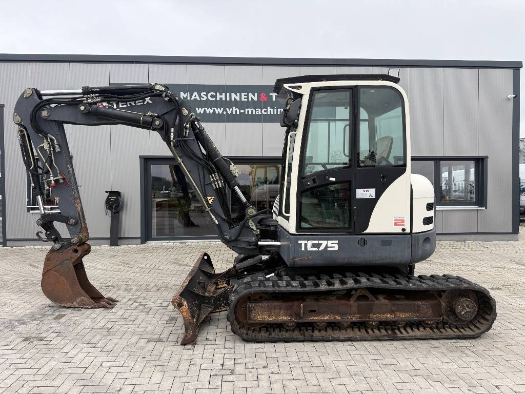 Terex TC 75 - Máy xúc mini: hình 1 Terex TC 75 - Máy xúc mini: hình 1