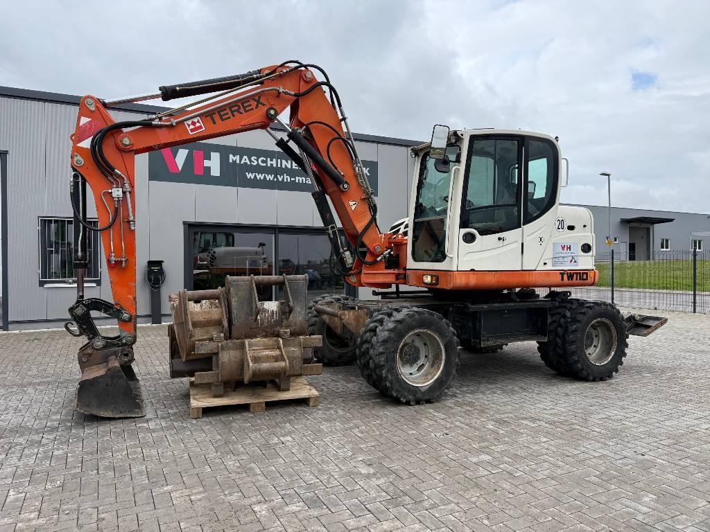 Terex TW 110 - Máy xúc bánh lốp: hình 1 Terex TW 110 - Máy xúc bánh lốp: hình 1