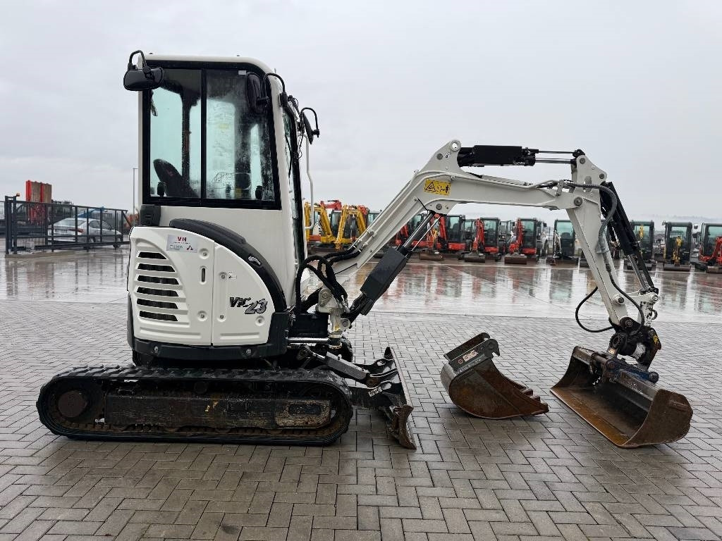 Yanmar Vio 23 - Máy xúc mini: hình 5 Yanmar Vio 23 - Máy xúc mini: hình 5