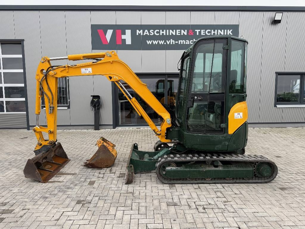 Yanmar Vio 35 - Máy xúc mini: hình 1 Yanmar Vio 35 - Máy xúc mini: hình 1