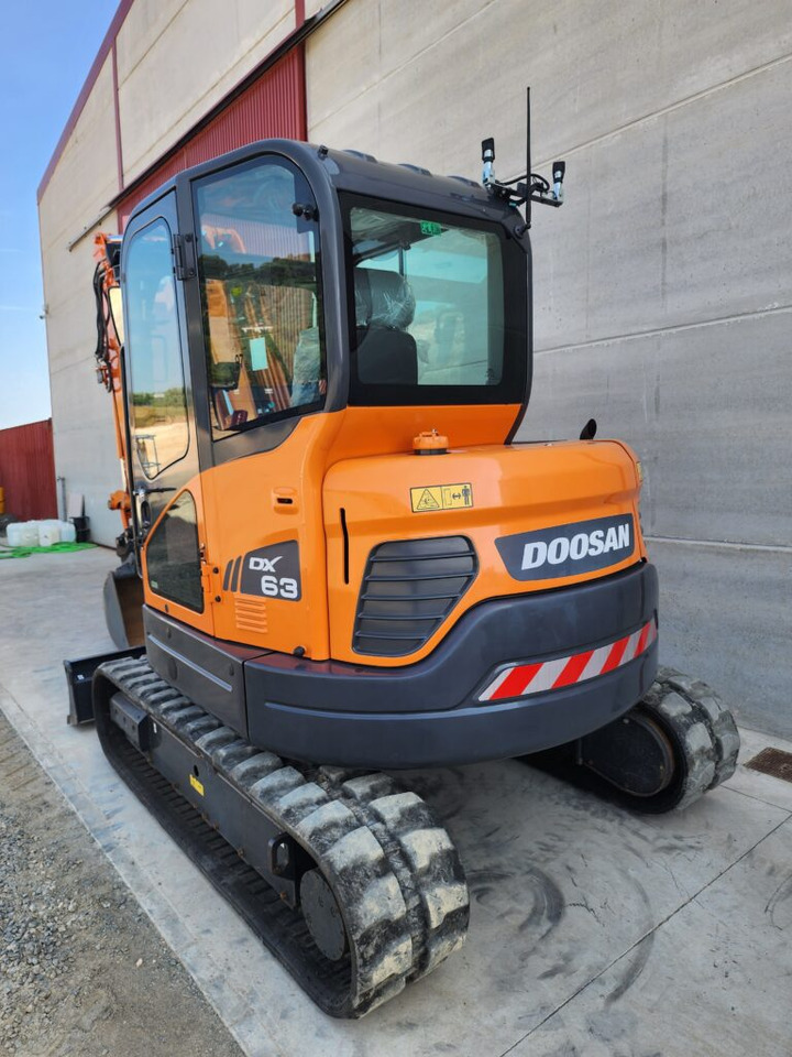 DOOSAN DX63R-3 - Máy xúc mini: hình 3 DOOSAN DX63R-3 - Máy xúc mini: hình 3