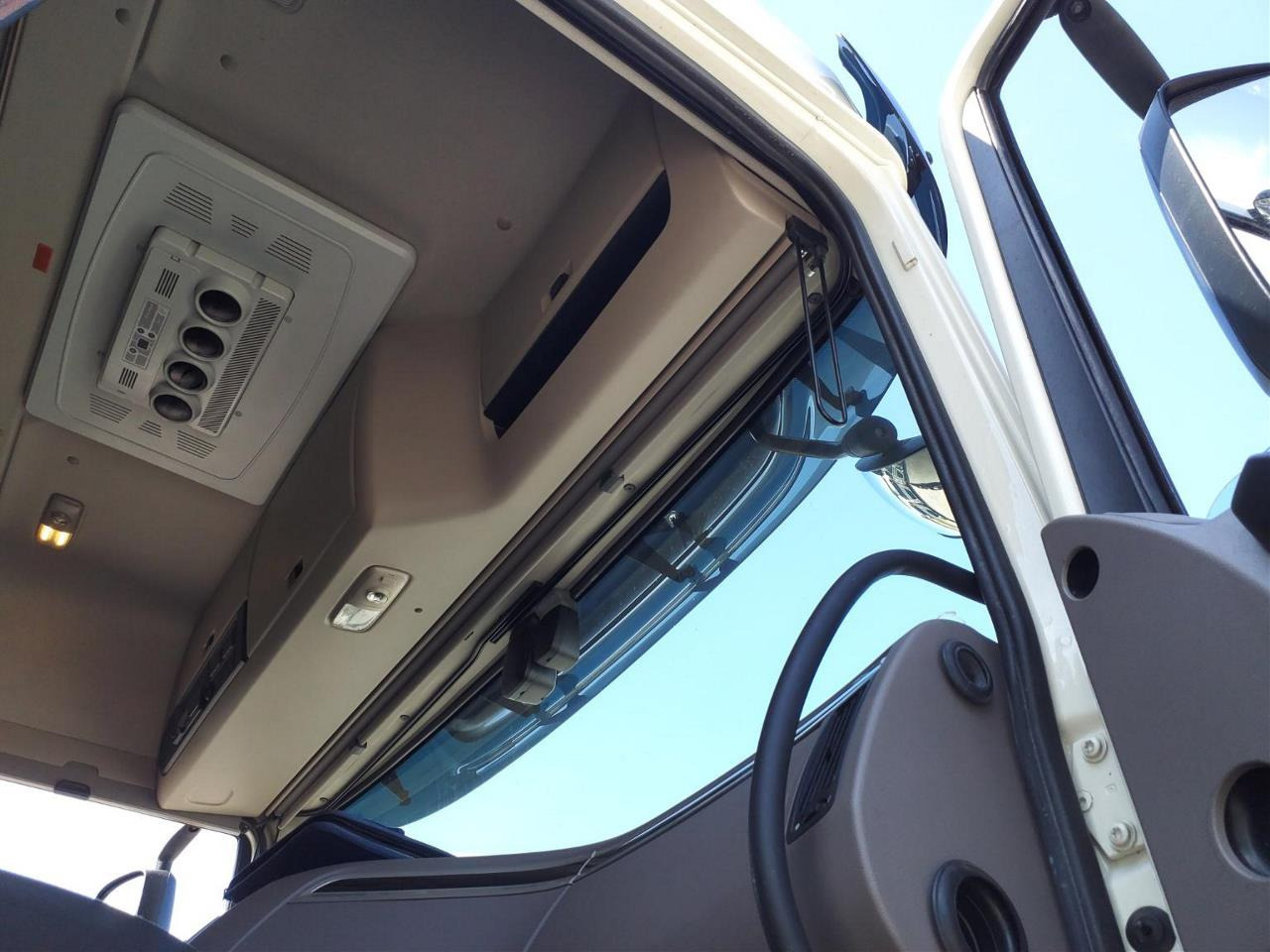 DAF XF480 - Xe đầu kéo: hình 5 DAF XF480 - Xe đầu kéo: hình 5