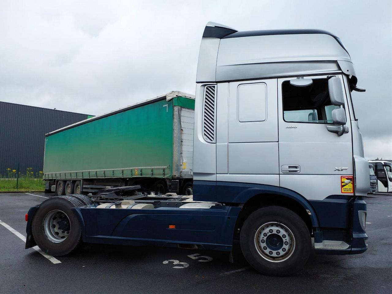 DAF XF480 - Xe đầu kéo: hình 4 DAF XF480 - Xe đầu kéo: hình 4