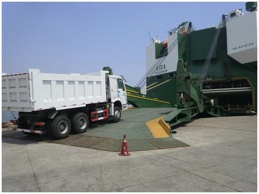 6X6 HOWO SINOTRUCK 371HP/375HP/420HP - Xe ben: hình 3 6X6 HOWO SINOTRUCK 371HP/375HP/420HP - Xe ben: hình 3