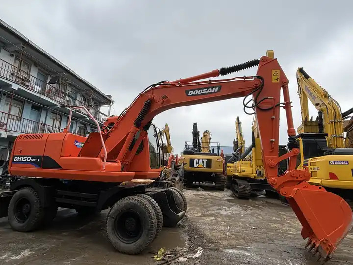 15ton Used Wheel Excavator Doosan Dh150w-7 Made In Korea For Sale With Original Good Running Condition In Shanghai - Máy xúc bánh lốp: hình 2 15ton Used Wheel Excavator Doosan Dh150w-7 Made In Korea For Sale With Original Good Running Condition In Shanghai - Máy xúc bánh lốp: hình 2