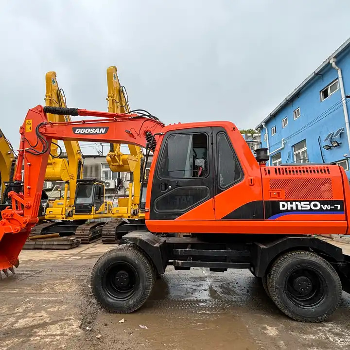 15ton Used Wheel Excavator Doosan Dh150w-7 Made In Korea For Sale With Original Good Running Condition In Shanghai - Máy xúc bánh lốp: hình 1 15ton Used Wheel Excavator Doosan Dh150w-7 Made In Korea For Sale With Original Good Running Condition In Shanghai - Máy xúc bánh lốp: hình 1