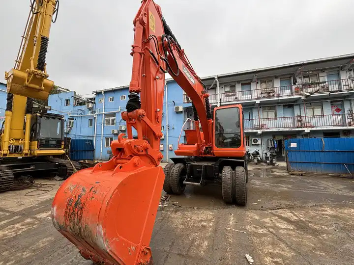 15ton Used Wheel Excavator Doosan Dh150w-7 Made In Korea For Sale With Original Good Running Condition In Shanghai - Máy xúc bánh lốp: hình 3 15ton Used Wheel Excavator Doosan Dh150w-7 Made In Korea For Sale With Original Good Running Condition In Shanghai - Máy xúc bánh lốp: hình 3