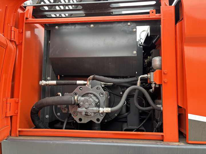 22 Tons Excavator Original Doosan Dx225LCA Crawler Digger Secondhand Used Good Condition Doosan Hydraulic Excavator on Sale - Máy xúc bánh xích: hình 3 22 Tons Excavator Original Doosan Dx225LCA Crawler Digger Secondhand Used Good Condition Doosan Hydraulic Excavator on Sale - Máy xúc bánh xích: hình 3