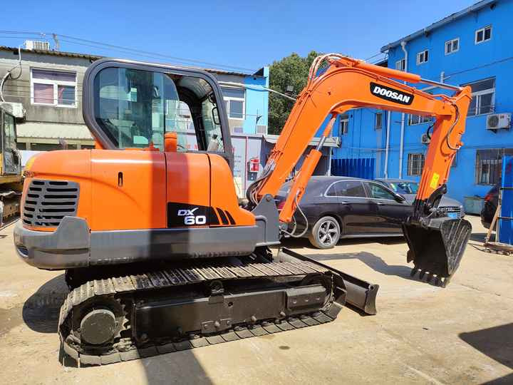 Máy xúc bánh xích Awesome Performance Korea Imported Small Scale Used Doosan Dh60 Excavator in Shanghai: hình 6