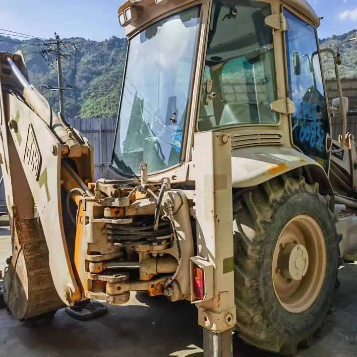 Backhoe loader JCB 3CX 4*4 tlb loader UKmade, used cheap JCB 3CX retro loader and digger - Máy xúc trước múc sau: hình 1 Backhoe loader JCB 3CX 4*4 tlb loader UKmade, used cheap JCB 3CX retro loader and digger - Máy xúc trước múc sau: hình 1