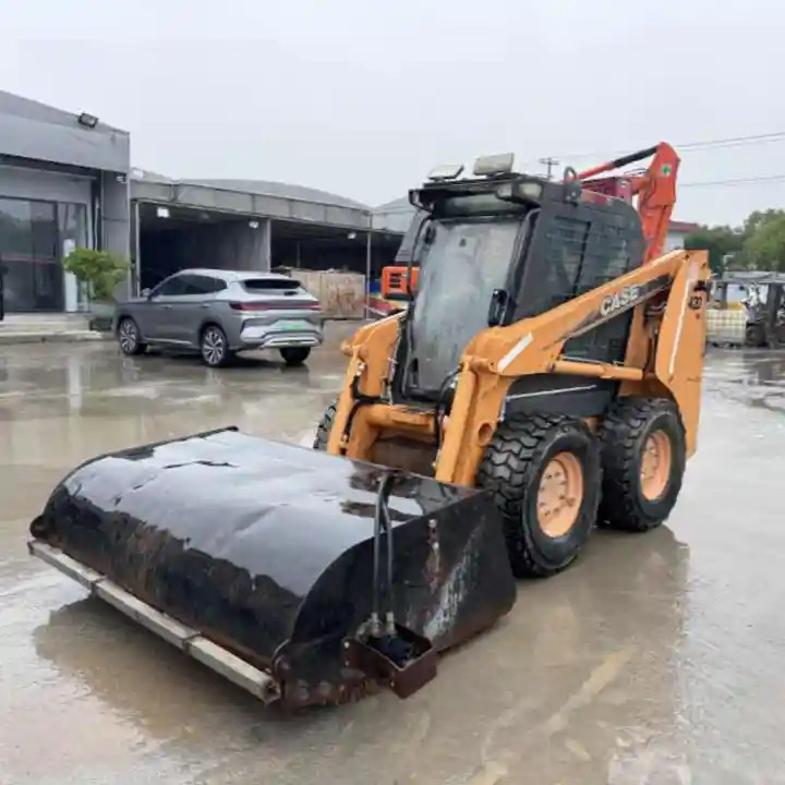 Construction Mini Equipment Case 420 Skid Steer Loader for Sale - Máy xúc lật đa năng: hình 2 Construction Mini Equipment Case 420 Skid Steer Loader for Sale - Máy xúc lật đa năng: hình 2