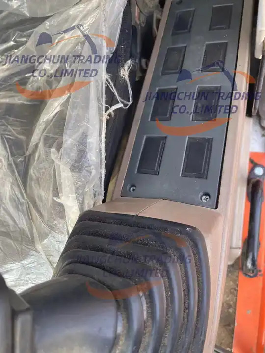 Doosan DH220 20 Tons Amphibious excavators Used DH220LC-7 Amphibious Excavator - Máy xúc: hình 4 Doosan DH220 20 Tons Amphibious excavators Used DH220LC-7 Amphibious Excavator - Máy xúc: hình 4