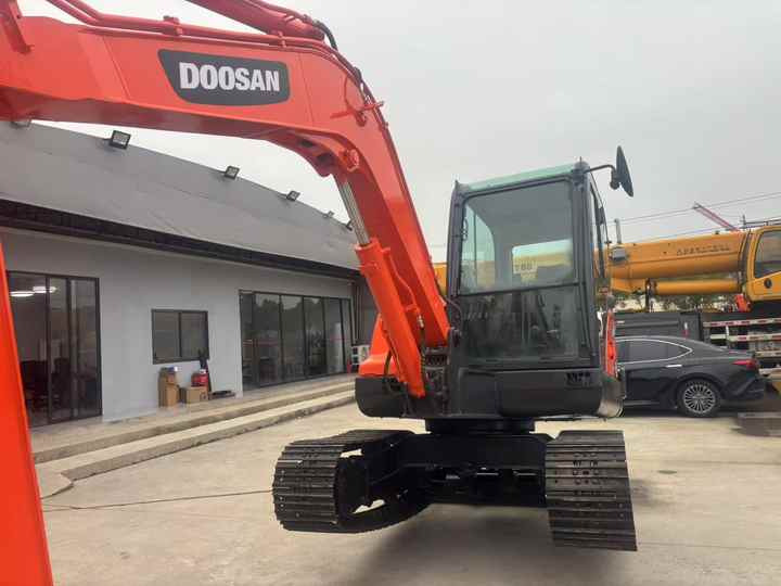 Doosan DX60 DX60-9c DH60-7 DX60W DX80 DX75 DX55 DH35 DH55 Used Mini Excavator Mas Maquinaria Municipal Y Ambiental - Máy xúc: hình 3 Doosan DX60 DX60-9c DH60-7 DX60W DX80 DX75 DX55 DH35 DH55 Used Mini Excavator Mas Maquinaria Municipal Y Ambiental - Máy xúc: hình 3