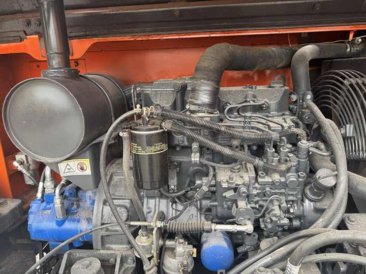 Doosan DX75-9C Used Excavator Crawler Second Hand Korean Engine DX75-9C Small Digger for Home or Farm - Máy xúc bánh xích: hình 3 Doosan DX75-9C Used Excavator Crawler Second Hand Korean Engine DX75-9C Small Digger for Home or Farm - Máy xúc bánh xích: hình 3