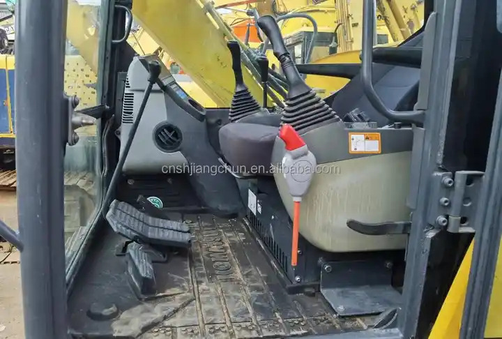 Good Condition Komatsu Used PC70-8 Hydraulic Crawler Excavator Suitable For Construction/ Agriculture Digging - Máy xúc bánh xích: hình 3 Good Condition Komatsu Used PC70-8 Hydraulic Crawler Excavator Suitable For Construction/ Agriculture Digging - Máy xúc bánh xích: hình 3