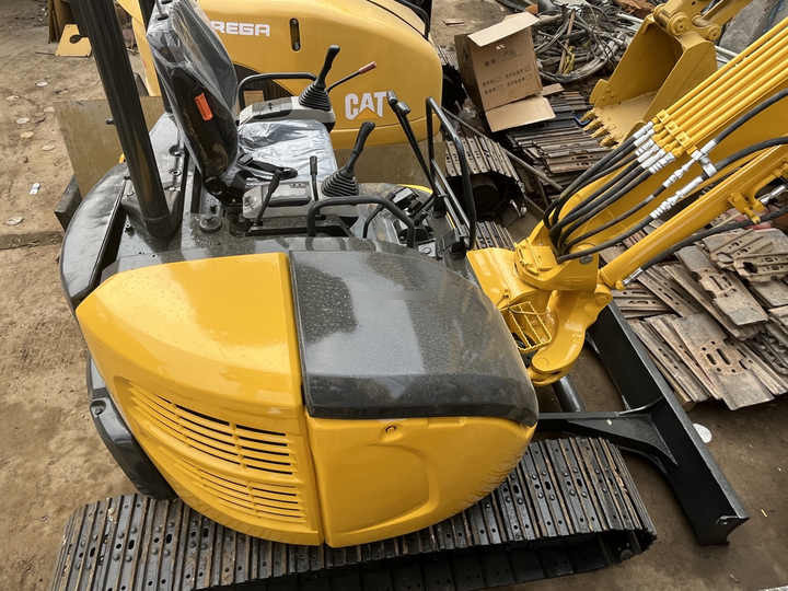 High Quality Competitive Price Used Excavator Pc35mr-2 in Good Condition for Sale - Máy xúc bánh xích: hình 3 High Quality Competitive Price Used Excavator Pc35mr-2 in Good Condition for Sale - Máy xúc bánh xích: hình 3