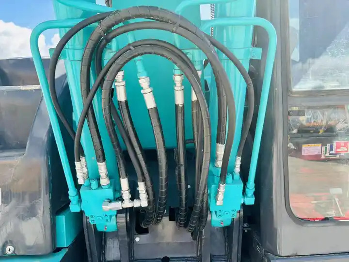 High Quality Excellent Performance Original Japanese Design Used Kobelco Sk135sr Excavator At Lower Price - Máy xúc bánh xích: hình 5 High Quality Excellent Performance Original Japanese Design Used Kobelco Sk135sr Excavator At Lower Price - Máy xúc bánh xích: hình 5