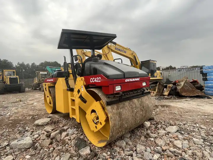 High Quality Used Industrial Compactor Machine Dynapac Cc 422 Hydraulic Vibrating Road Roller For Sale With High Quality - Máy lăn đường: hình 3 High Quality Used Industrial Compactor Machine Dynapac Cc 422 Hydraulic Vibrating Road Roller For Sale With High Quality - Máy lăn đường: hình 3
