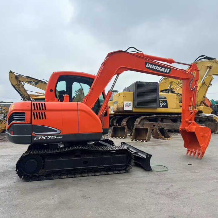 Hot Sale Used Doosan DX75-9C Excavator Doosan 7.5 Ton Crawler Digger Original Equipment - Máy xúc bánh xích: hình 1 Hot Sale Used Doosan DX75-9C Excavator Doosan 7.5 Ton Crawler Digger Original Equipment - Máy xúc bánh xích: hình 1