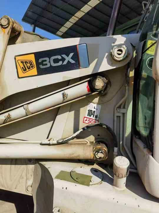 Hot sale Backhoe loader JCB 3CX 4*4 tlb loader UKmade, used cheap JCB 3CX retro loader and digger - Máy xúc trước múc sau: hình 5 Hot sale Backhoe loader JCB 3CX 4*4 tlb loader UKmade, used cheap JCB 3CX retro loader and digger - Máy xúc trước múc sau: hình 5