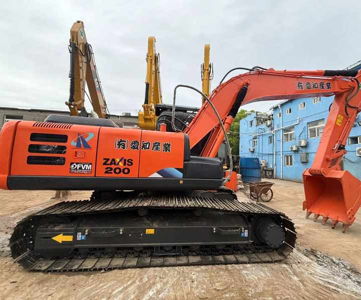 Hot sale Used Hitachi ZX200-3 digger 20ton Excavator second hand excavator - Máy xúc bánh xích: hình 1 Hot sale Used Hitachi ZX200-3 digger 20ton Excavator second hand excavator - Máy xúc bánh xích: hình 1