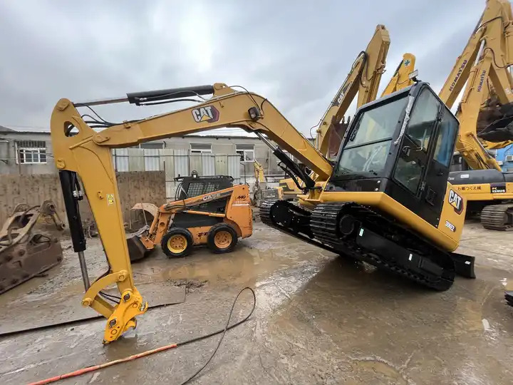 Japan CAT 306E 306E2 306D 305.5 307 308 excavator 95% new retro CAT 305.5 5.5tons with mini excavator bucket - Máy xúc bánh xích: hình 4 Japan CAT 306E 306E2 306D 305.5 307 308 excavator 95% new retro CAT 305.5 5.5tons with mini excavator bucket - Máy xúc bánh xích: hình 4