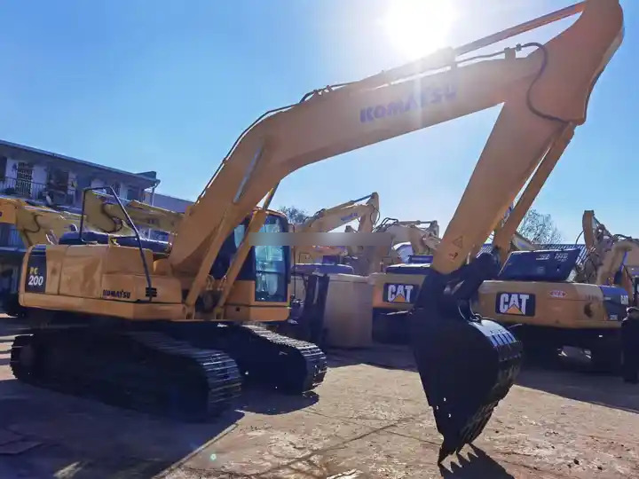New Arrival Second Hand Pc200-8 Komatsu 20 Ton Crawler Excavator Komatsu Pc 200-8 Used Komatsu Pc 200 Excavator For Sale - Máy xúc: hình 3 New Arrival Second Hand Pc200-8 Komatsu 20 Ton Crawler Excavator Komatsu Pc 200-8 Used Komatsu Pc 200 Excavator For Sale - Máy xúc: hình 3
