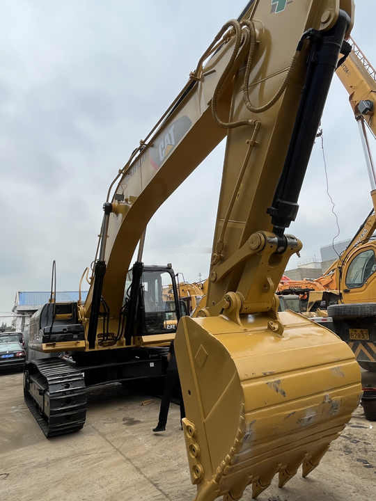 Original japan used CAT 320D 320D2 crawler excavator CAT 320 used excavators second hand excavator for sale - Máy xúc bánh xích: hình 4 Original japan used CAT 320D 320D2 crawler excavator CAT 320 used excavators second hand excavator for sale - Máy xúc bánh xích: hình 4