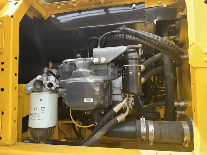 Second hand komatsu PC200 pc200-7 pc200-8 pc220 excavator low price high quality Construction works machinery in good condition - Máy xúc bánh xích: hình 5 Second hand komatsu PC200 pc200-7 pc200-8 pc220 excavator low price high quality Construction works machinery in good condition - Máy xúc bánh xích: hình 5