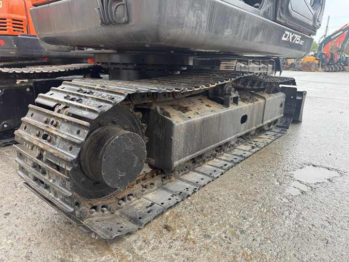 Used Excavator Doosan DX75-9C Second-hand Excavator Digger DX75-9C Compact Shovel Crawler Doosan 75 Excavator Doosan Dx75-9C - Máy xúc bánh xích: hình 3 Used Excavator Doosan DX75-9C Second-hand Excavator Digger DX75-9C Compact Shovel Crawler Doosan 75 Excavator Doosan Dx75-9C - Máy xúc bánh xích: hình 3