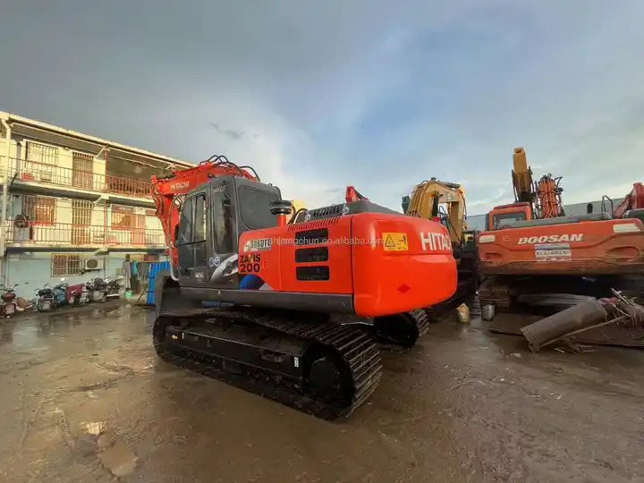 Used Japan Original Hitachi Excavator ZX200 ZX200-3G/ Second Hand 20 ton Excavator in stock for sale - Máy xúc bánh xích: hình 4 Used Japan Original Hitachi Excavator ZX200 ZX200-3G/ Second Hand 20 ton Excavator in stock for sale - Máy xúc bánh xích: hình 4