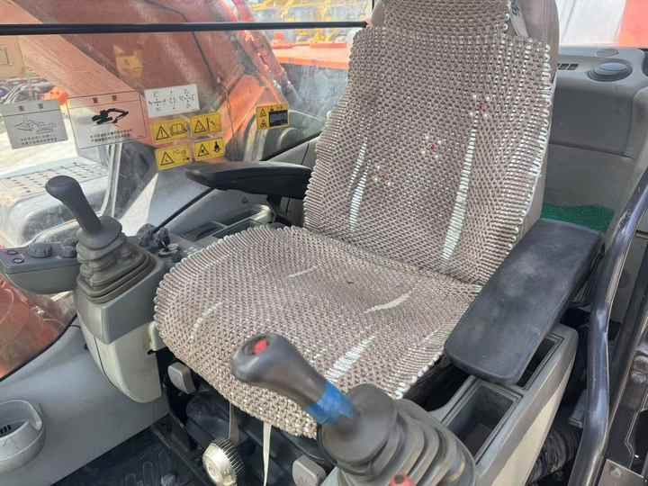 Used Machinery ZX350-5G ZX350-3G 35 Ton Crawler Used Hitachi Excavators Hitachi Heavy Duty Machine ZAXIS 350-5G 350-3G for Sale - Máy xúc: hình 4 Used Machinery ZX350-5G ZX350-3G 35 Ton Crawler Used Hitachi Excavators Hitachi Heavy Duty Machine ZAXIS 350-5G 350-3G for Sale - Máy xúc: hình 4
